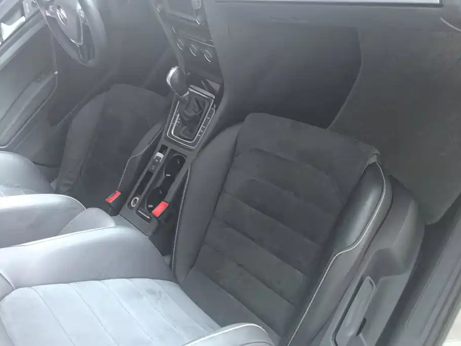 Volkswagen Golf — миниатюра 8