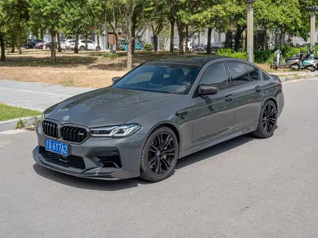 BMW M5