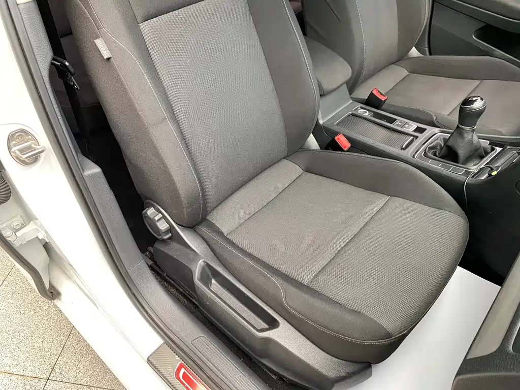 Volkswagen Golf — миниатюра 16