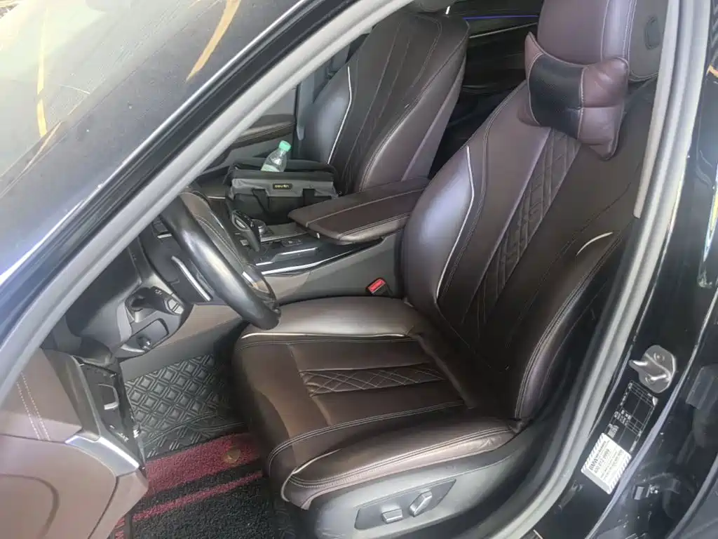 BMW 5 Series — миниатюра 15