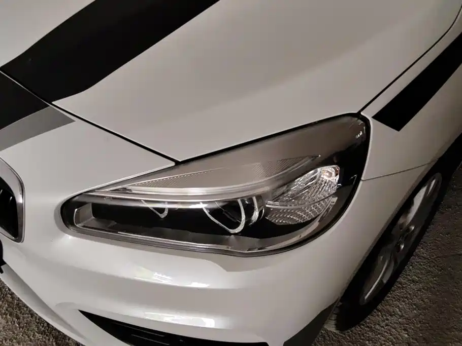 BMW 2 Series Active Tourer — миниатюра 5