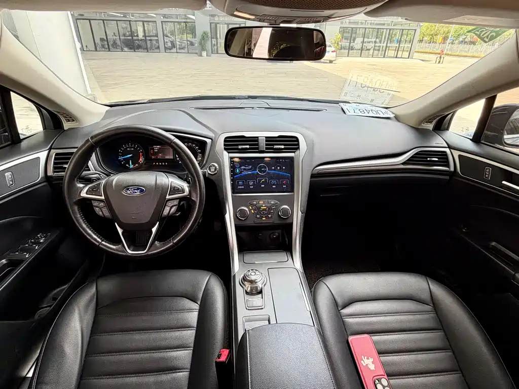 Ford Mondeo — миниатюра 8