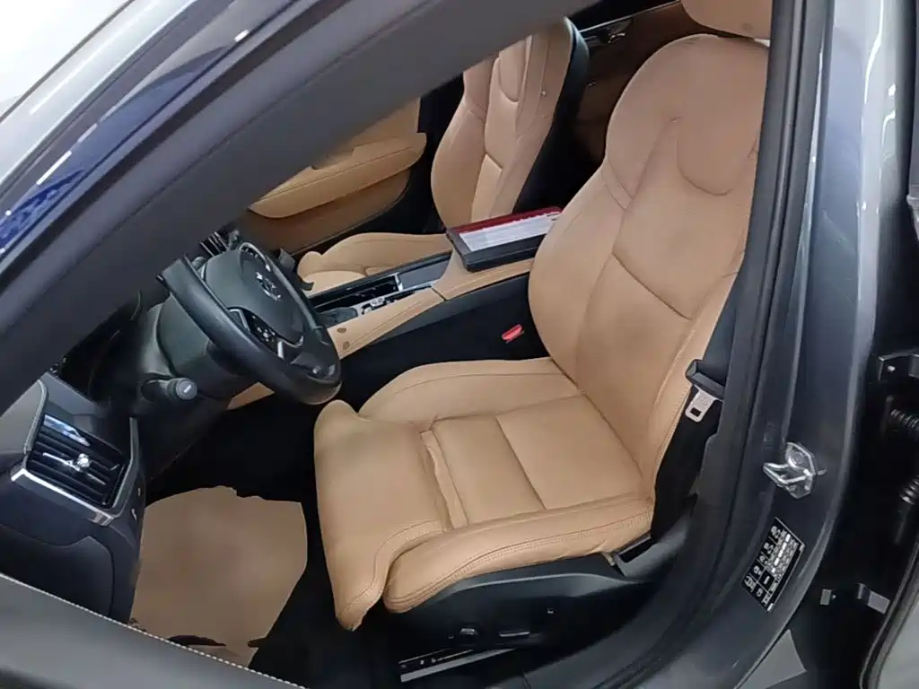 Volvo V90 — миниатюра 15