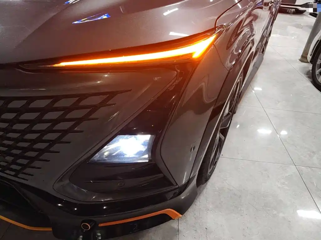 Changan UNI-T — миниатюра 24