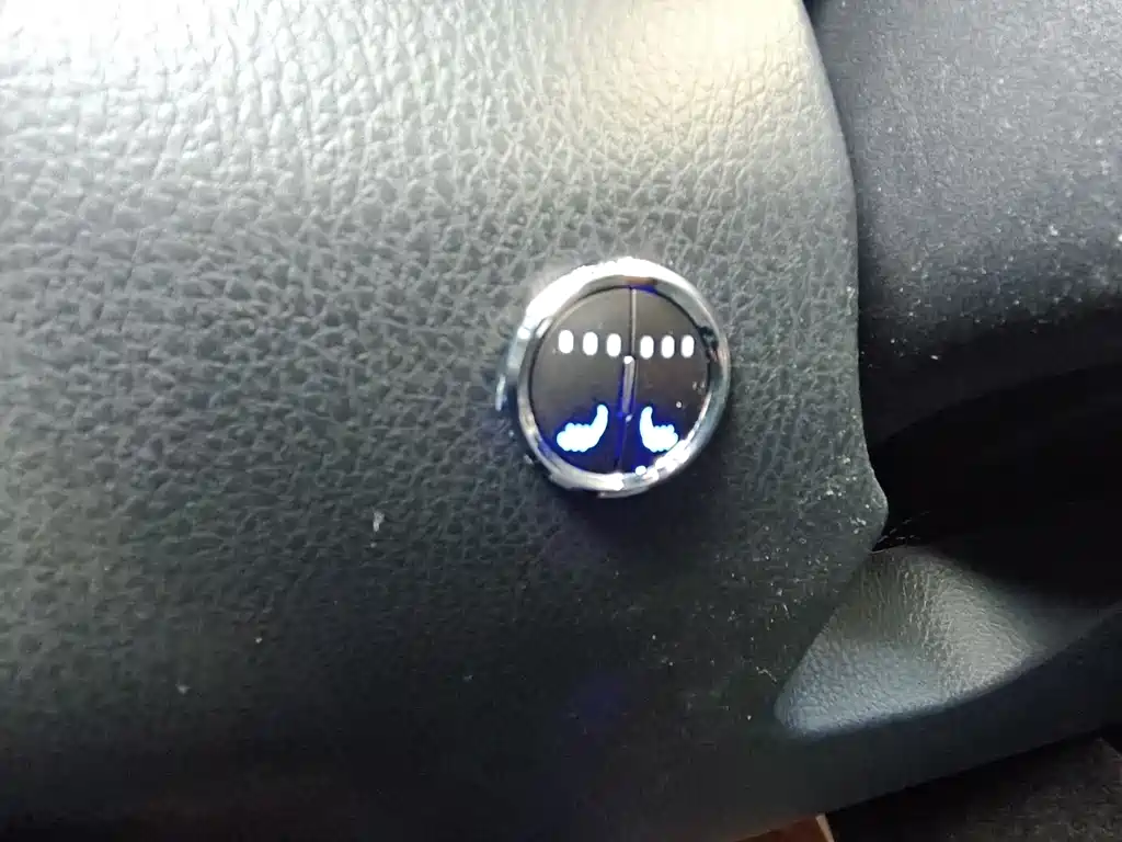 TOYOTA YARIS L ZHIXUAN