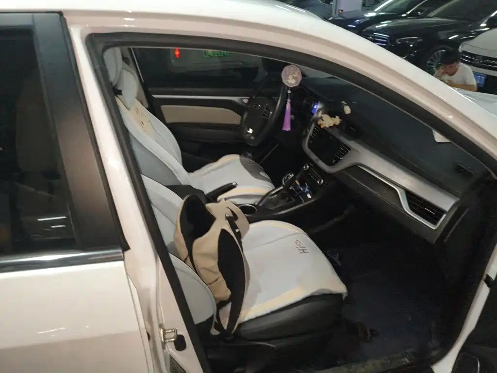 Geely Vision — миниатюра 20