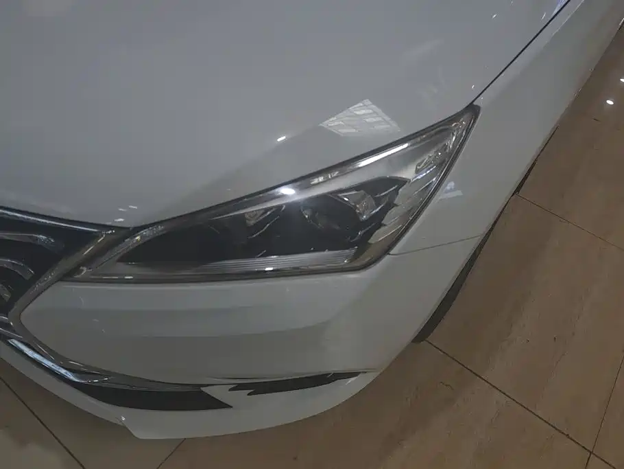 Changan Eado DT — миниатюра 5