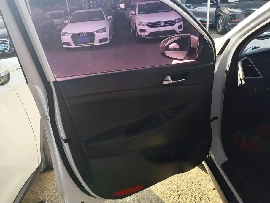 Hyundai Tucson — миниатюра 7