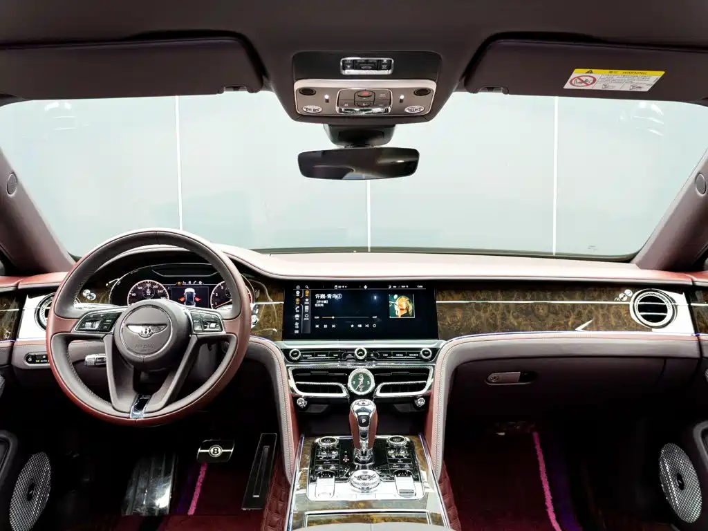Bentley Flying Spur — миниатюра 17