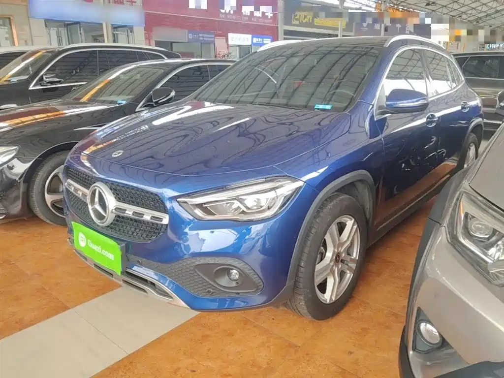 Mercedes-Benz GLA 2023