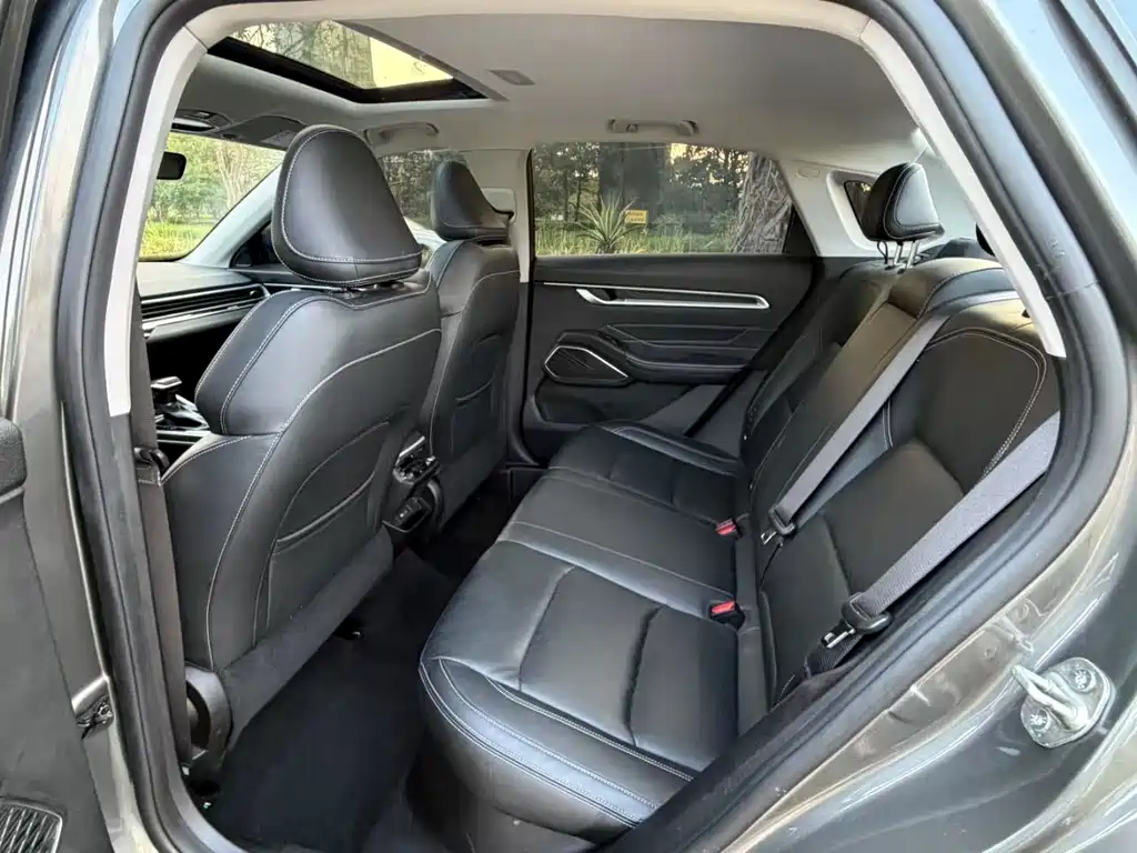 Geely Emgrand — миниатюра 4