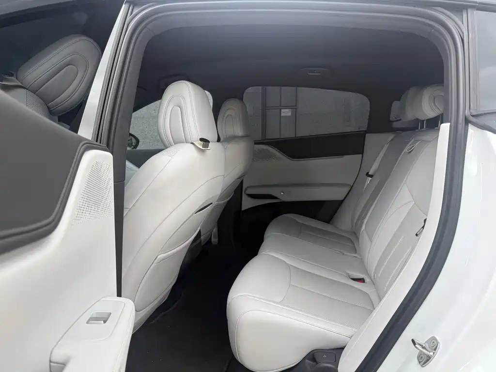 XPeng G6 — миниатюра 5