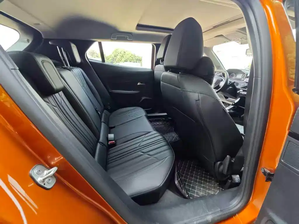 Peugeot 2008 — миниатюра 13