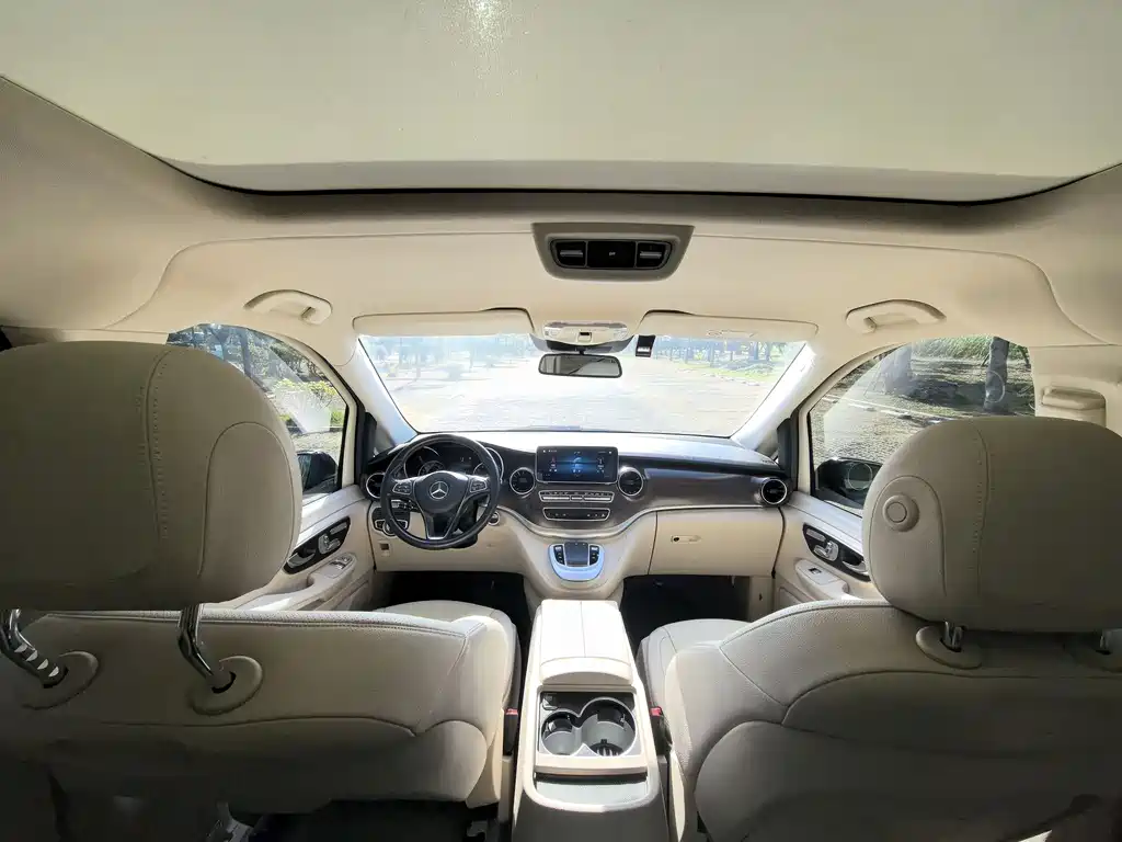 MERCEDES-BENZ V CLASS