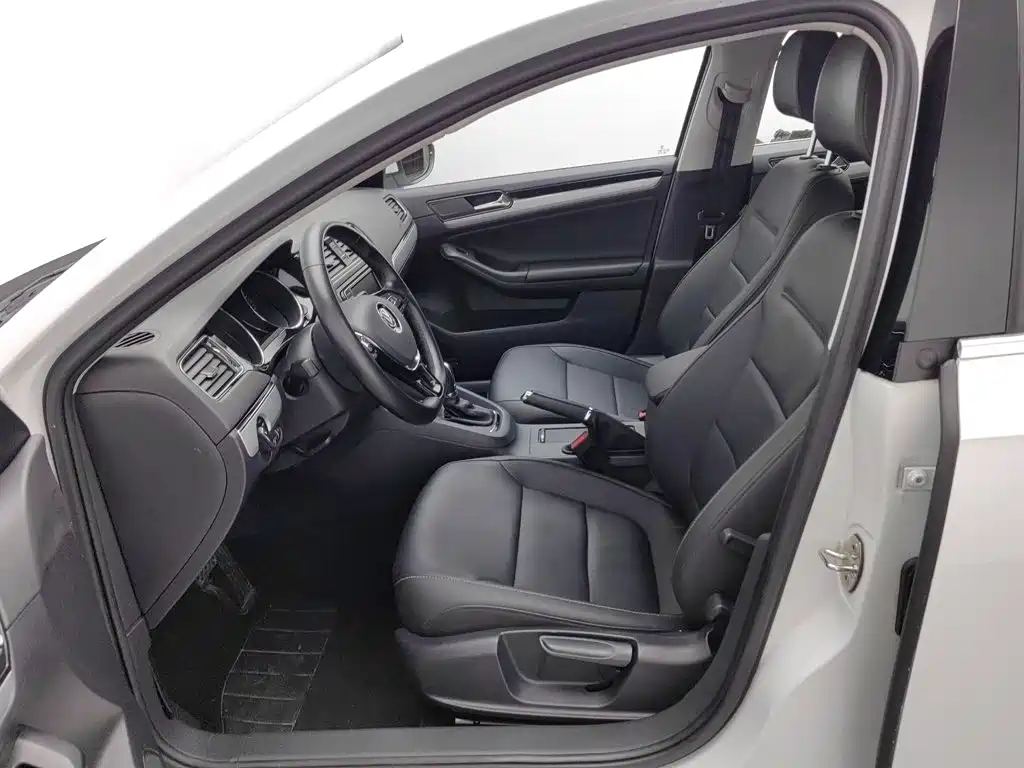 Volkswagen Sagitar — миниатюра 10