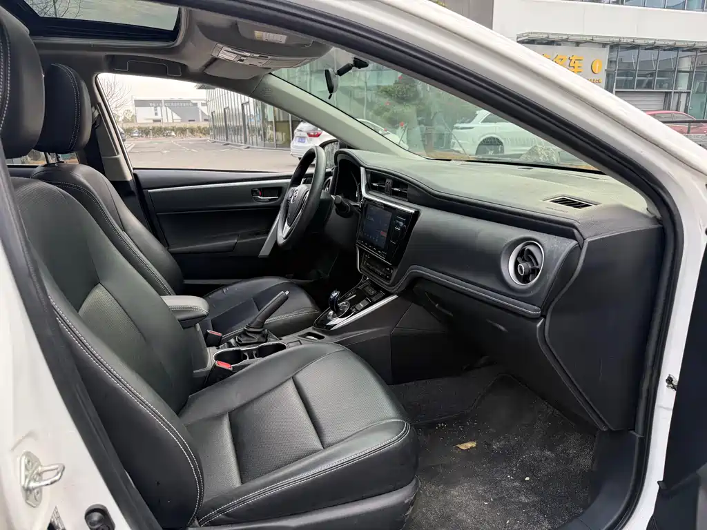 TOYOTA COROLLA DUAL ENGINE E+