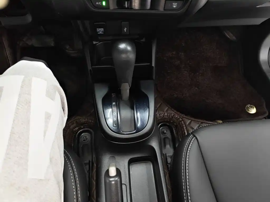 Honda Fit — миниатюра 14