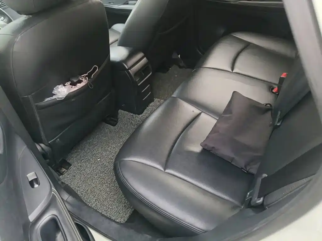 Nissan Tiida — миниатюра 17