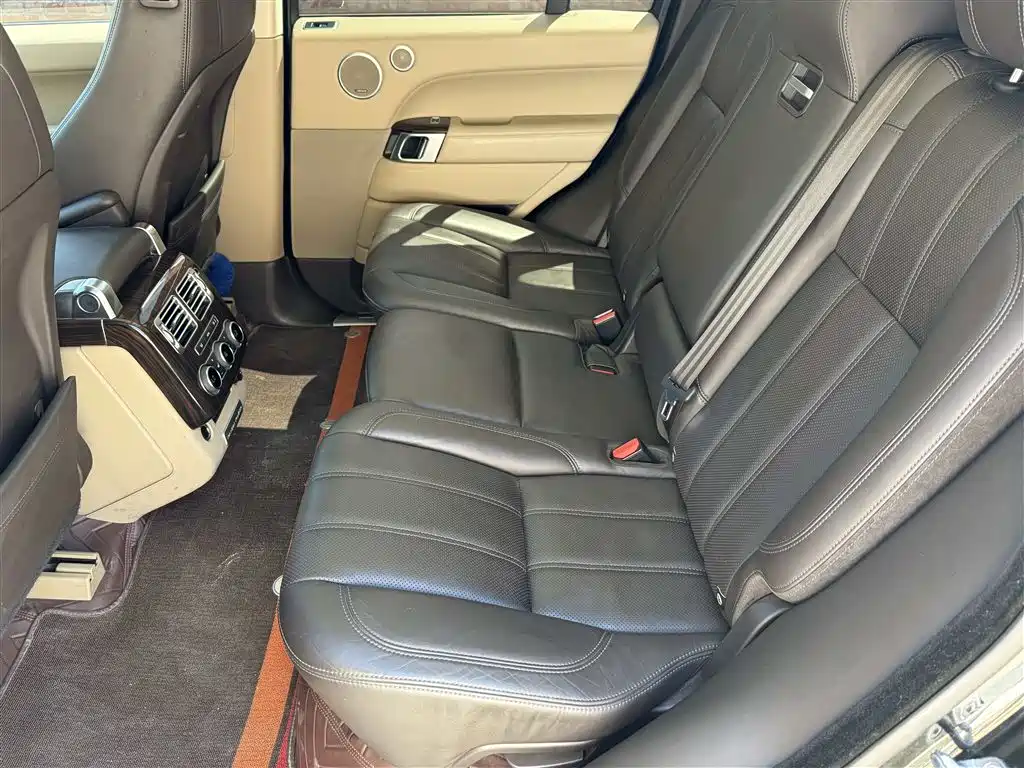 Land Rover Range Rover — миниатюра 19