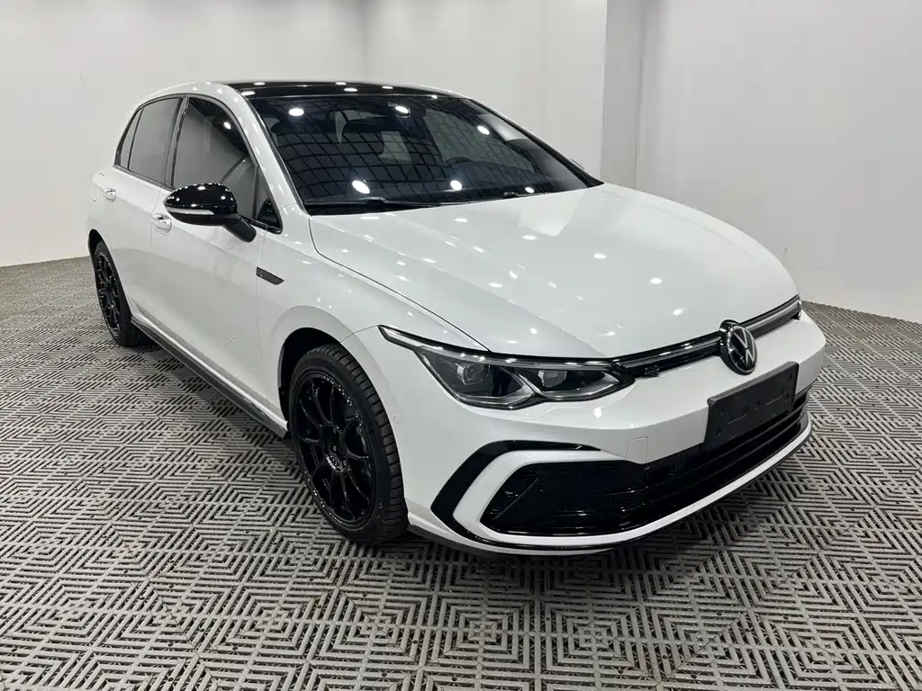 Купить Volkswagen Golf