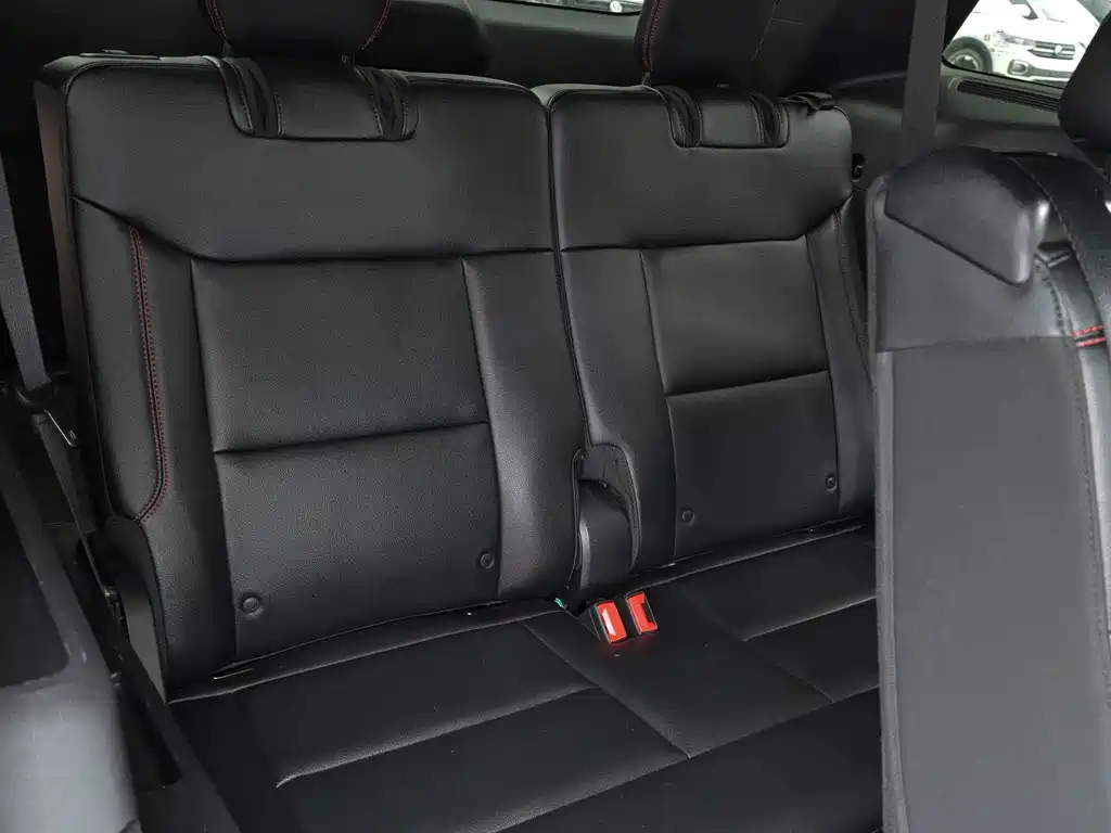 Ford Explorer — миниатюра 18