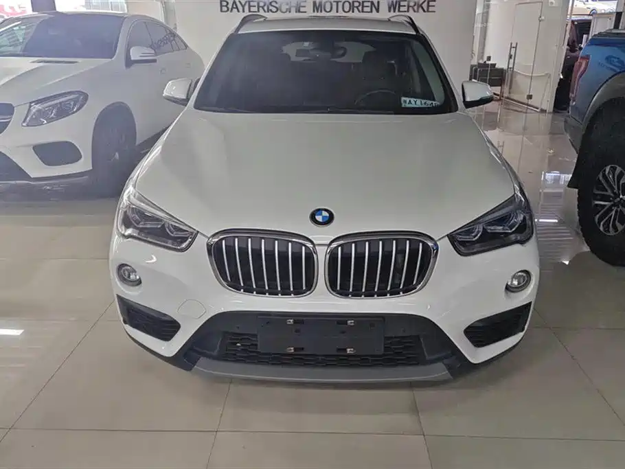 BMW  X1