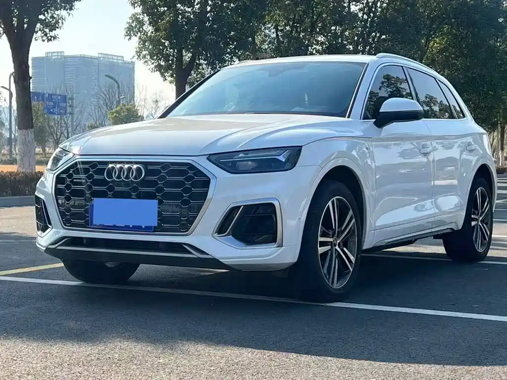 Audi Q5L 2022