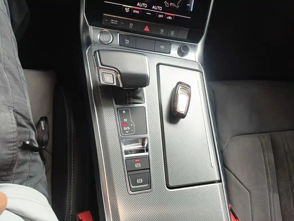 Audi A6L — миниатюра 14
