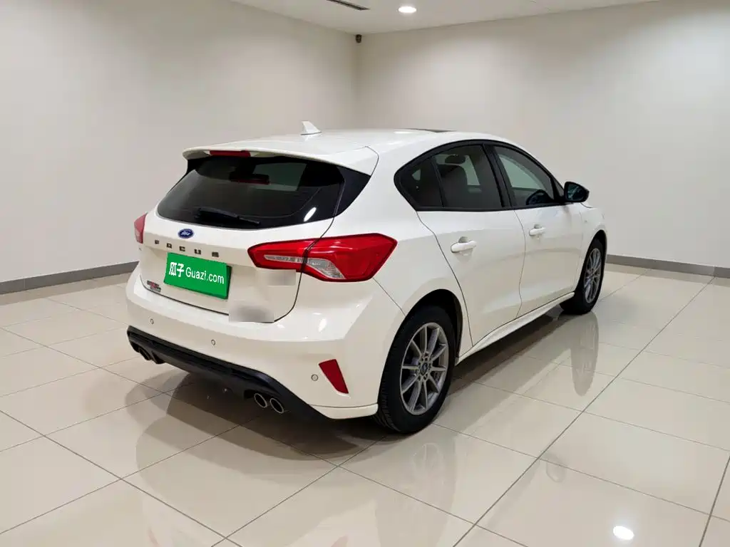 Ford Focus — миниатюра 6