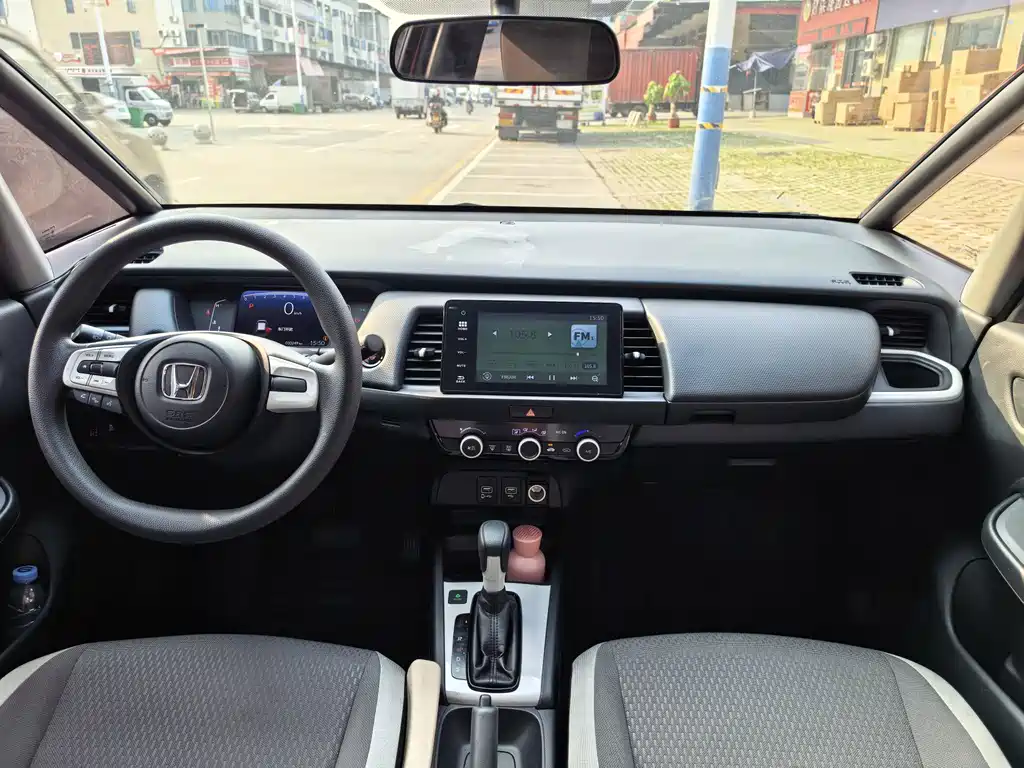 Honda Fit — миниатюра 12