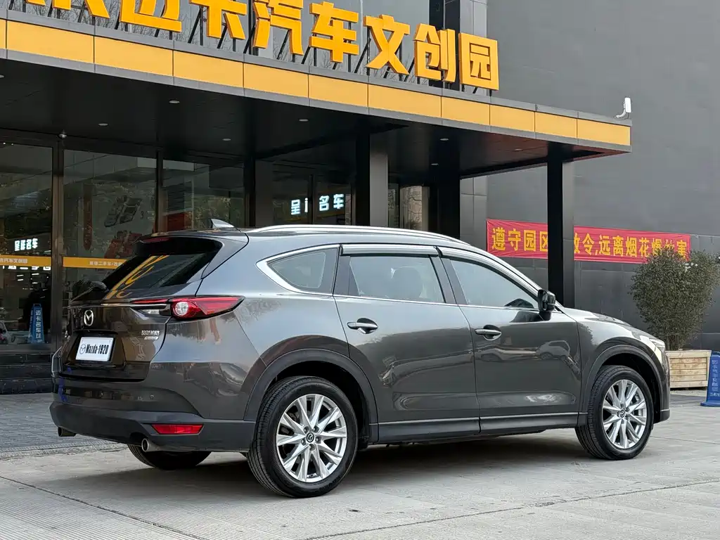 MAZDA CX 8