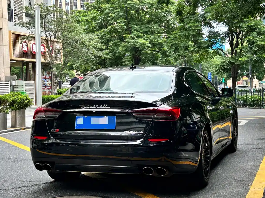 Maserati Quattroporte — миниатюра 6