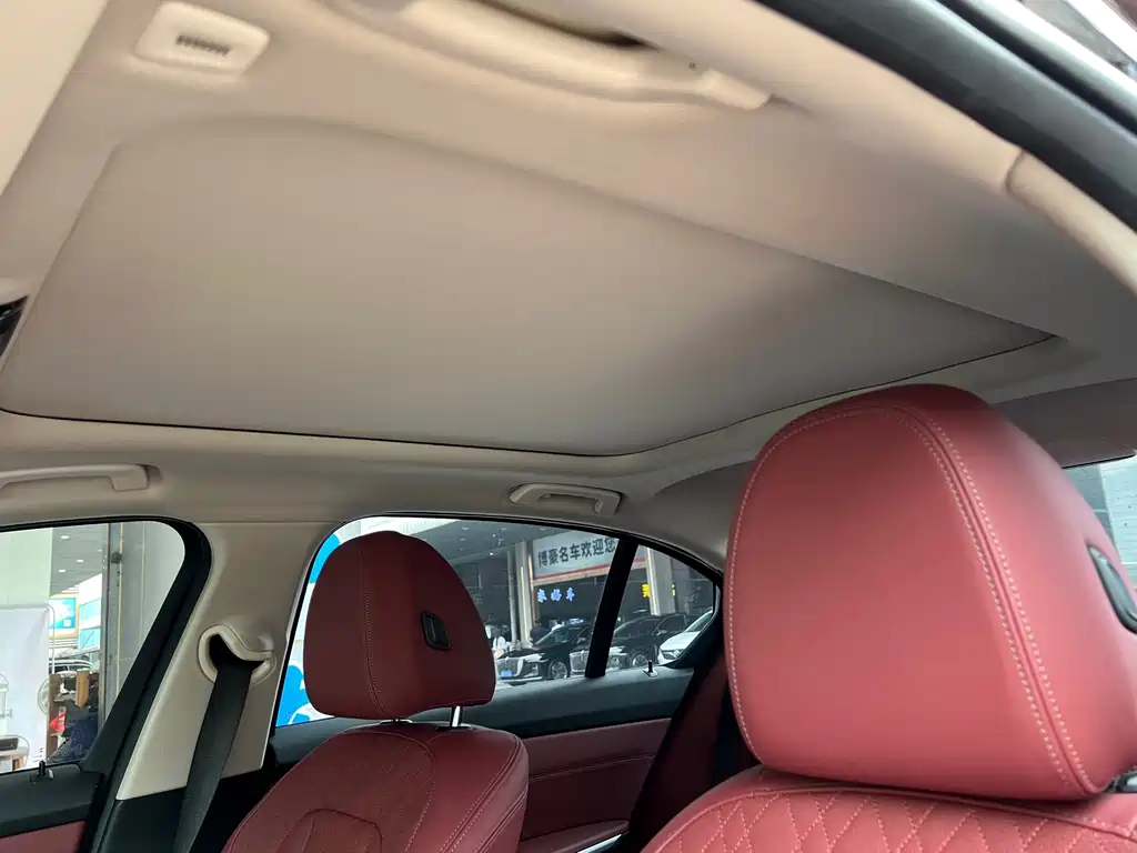 BMW 3 Series — миниатюра 14