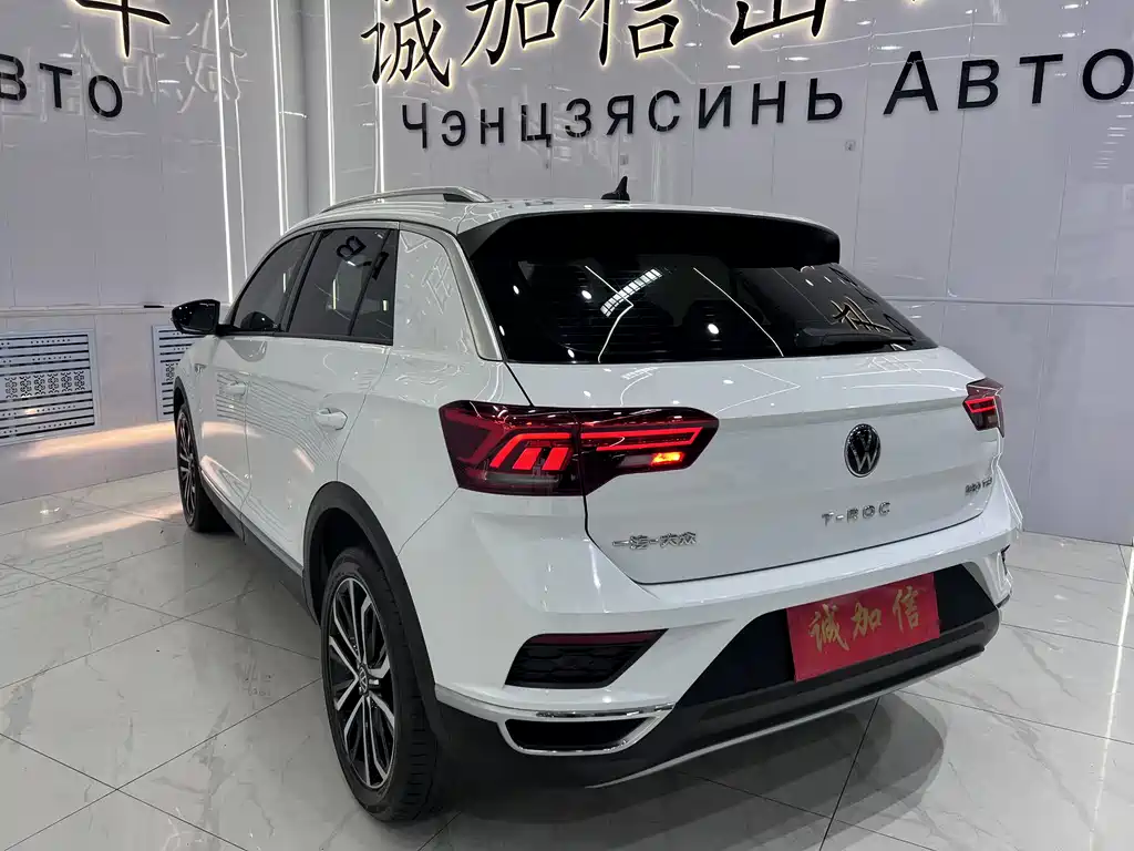 Volkswagen T-Roc 2022 280TSI DSG PLUS