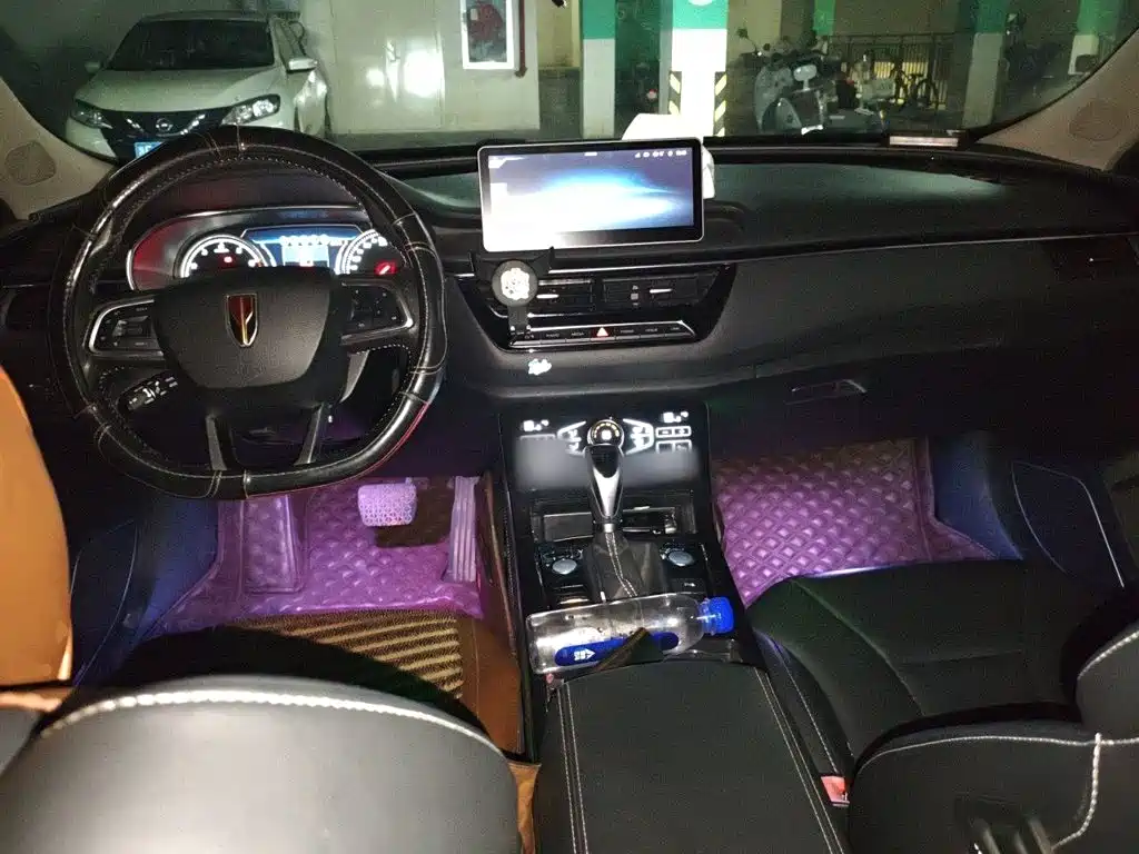 Hongqi Hongqi H5 — миниатюра 6