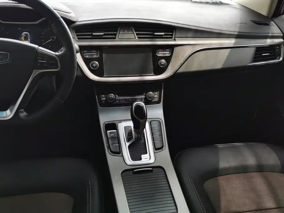 Geely Emgrand GS — миниатюра 13