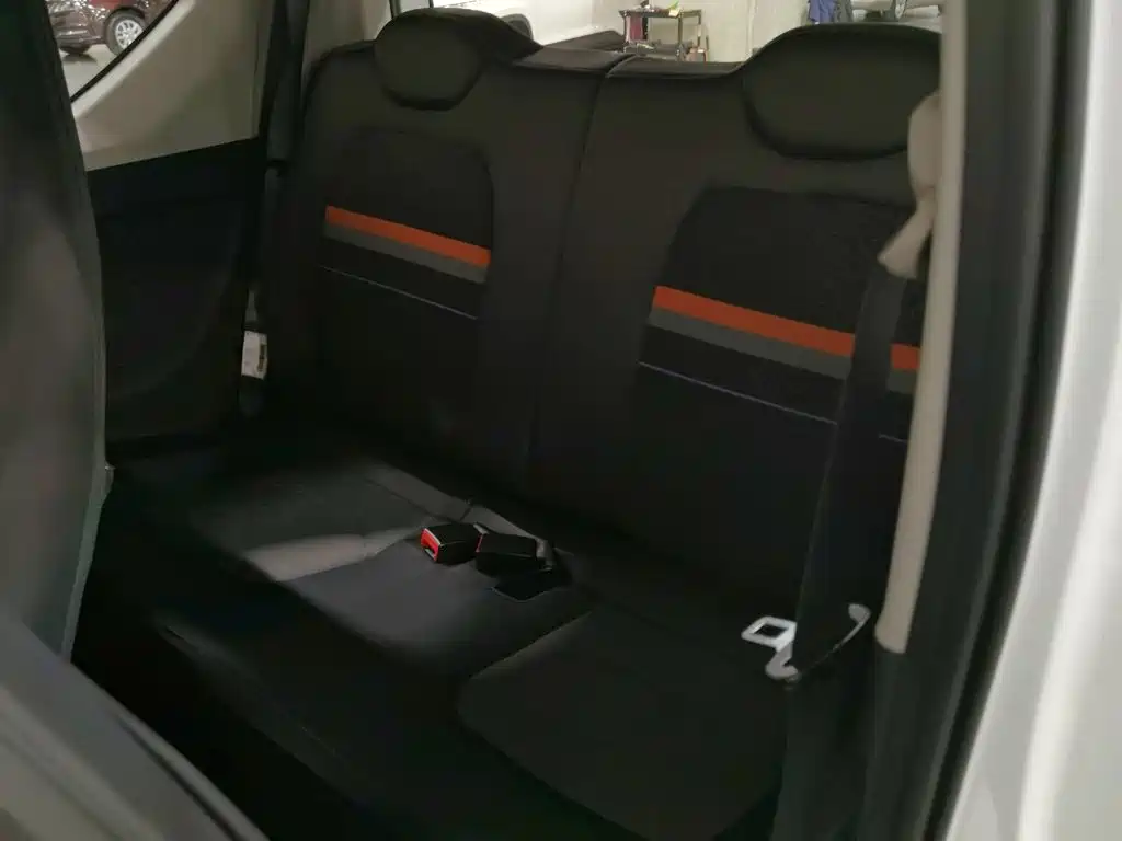 Wuling MINIEV — миниатюра 15