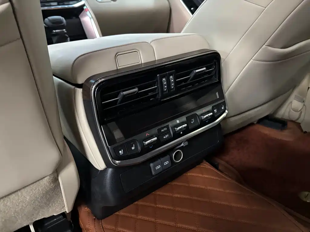 Toyota Land Cruiser 2023 3.5L AT