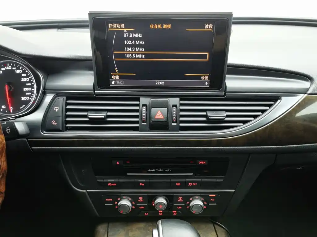 Audi A6L — миниатюра 12