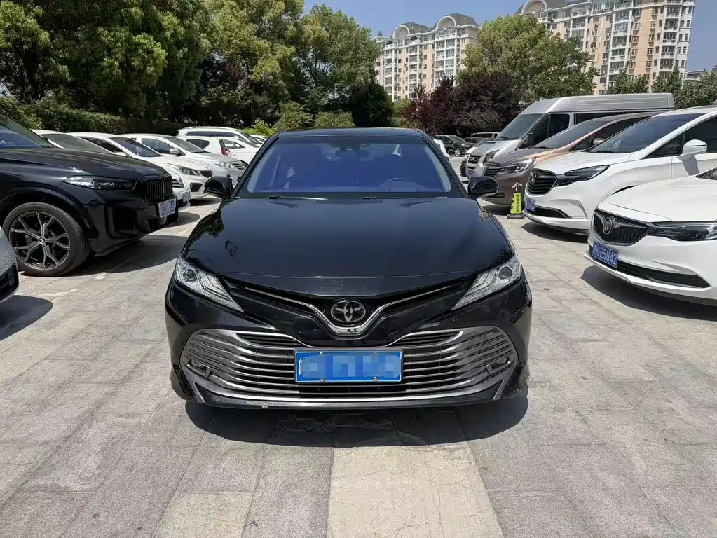Toyota Camry 2021