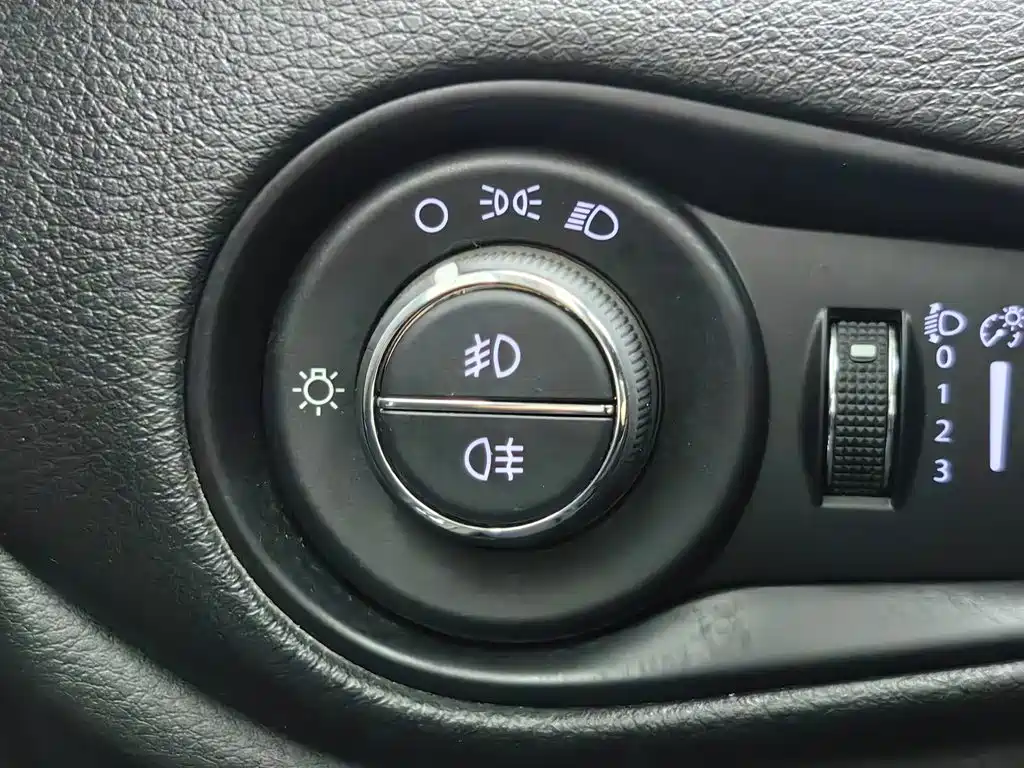Jeep Renegade — миниатюра 21