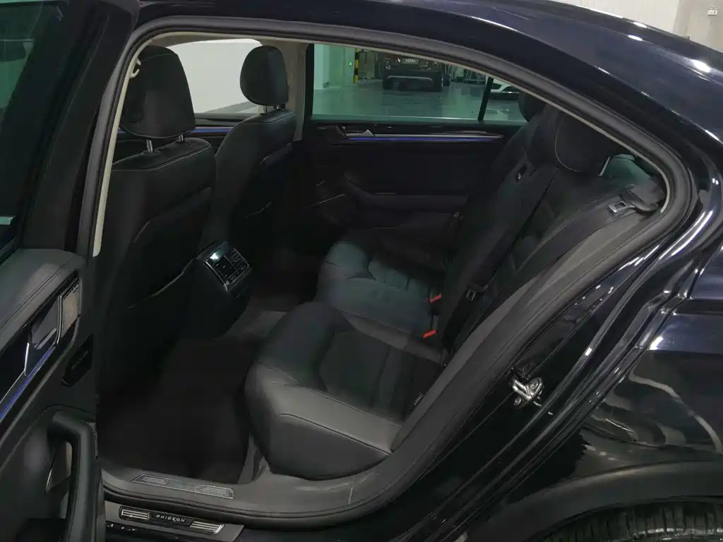 Volkswagen Phideon — миниатюра 15