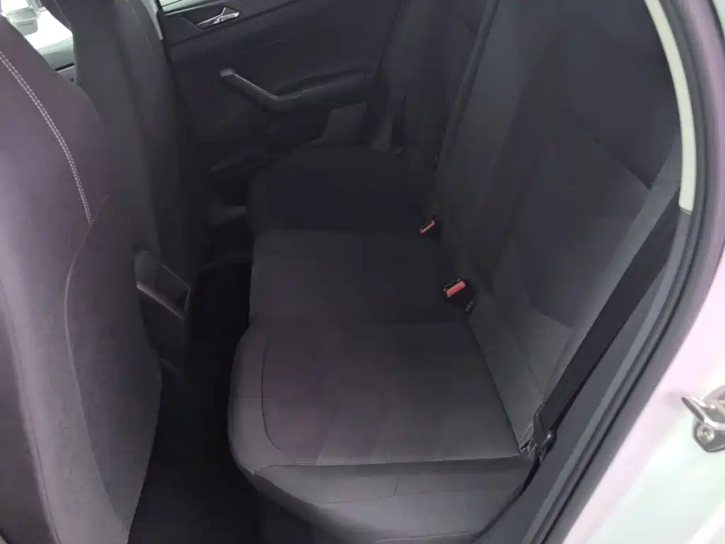 Volkswagen Polo — миниатюра 13
