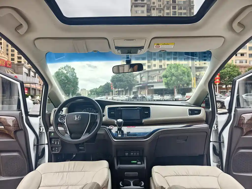 Honda Odyssey — миниатюра 9