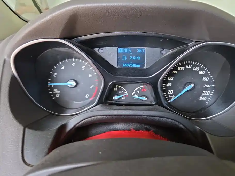 Ford Focus — миниатюра 14