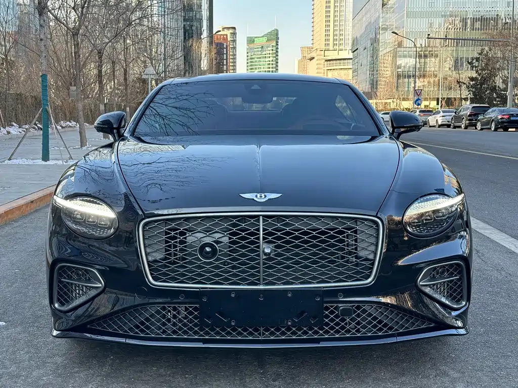 BENTLEY CONTINENTAL PLUG IN HYBRID