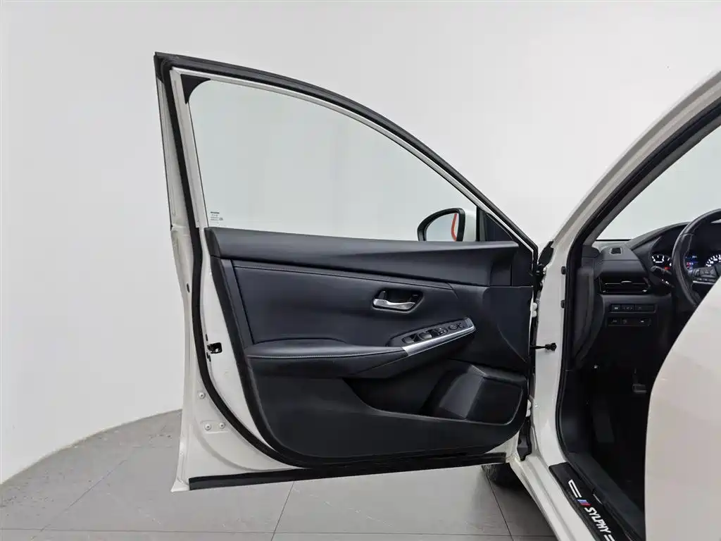 Nissan Sylphy 2021 1.6L XL CVT Enjoy