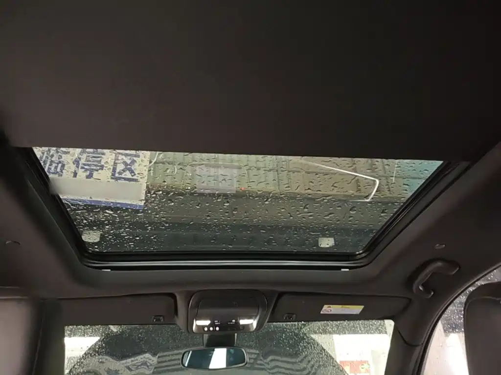 Cadillac XT5 — миниатюра 18