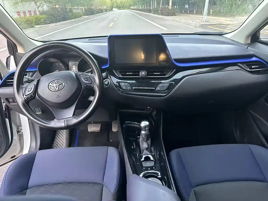 Toyota C-HR — миниатюра 5