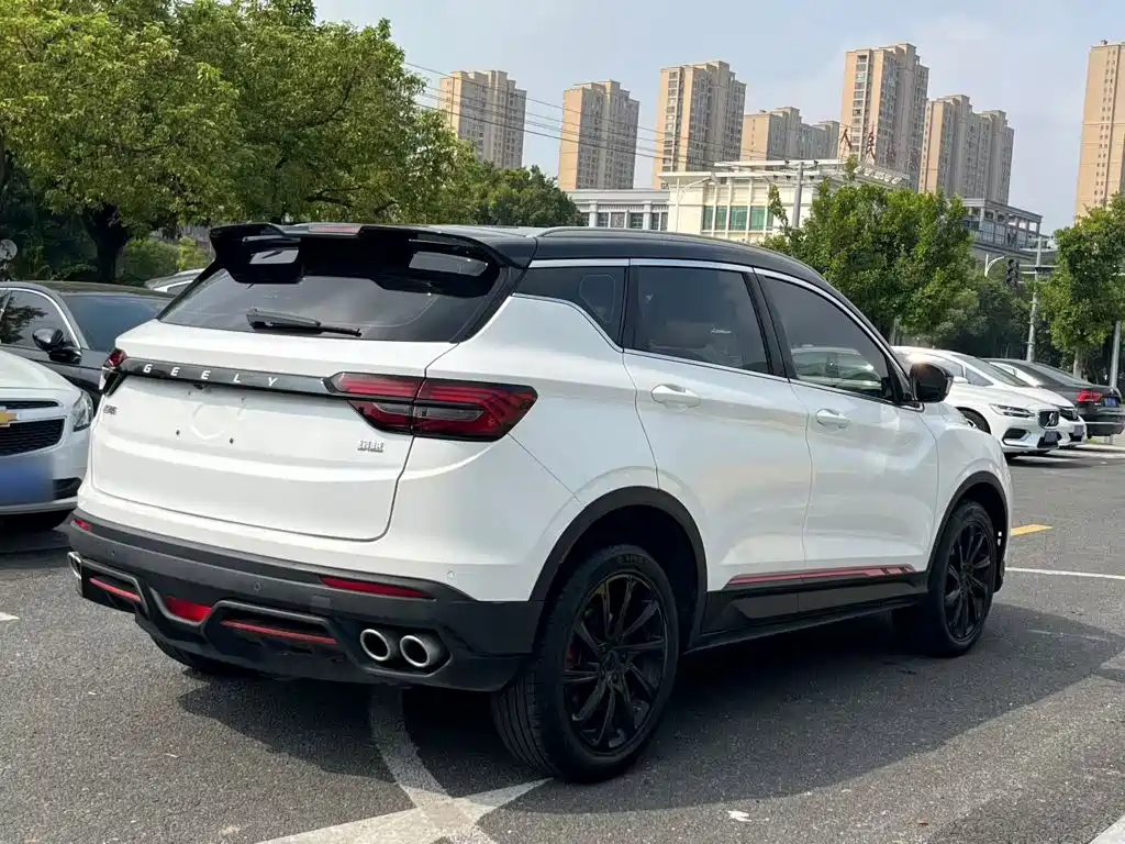 Geely Binyue — миниатюра 7